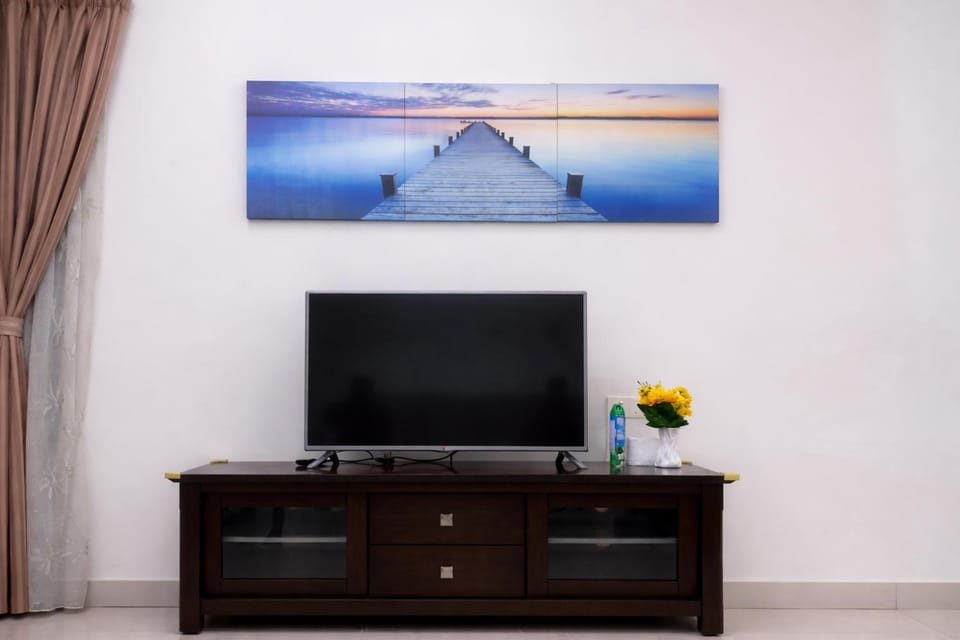 Communal lounge/ TV room, TV and multimedia, Evening entertainment