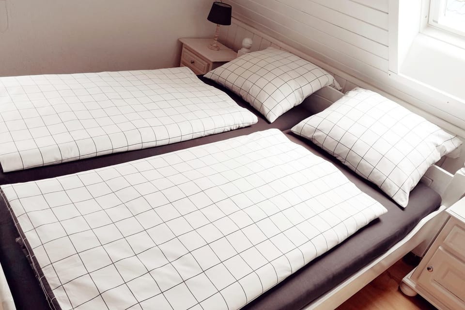 Bed, Bedroom, wardrobe