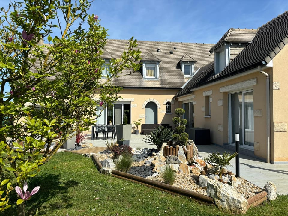 Chambre Circuit 24h Bed and Breakfast in Le Mans