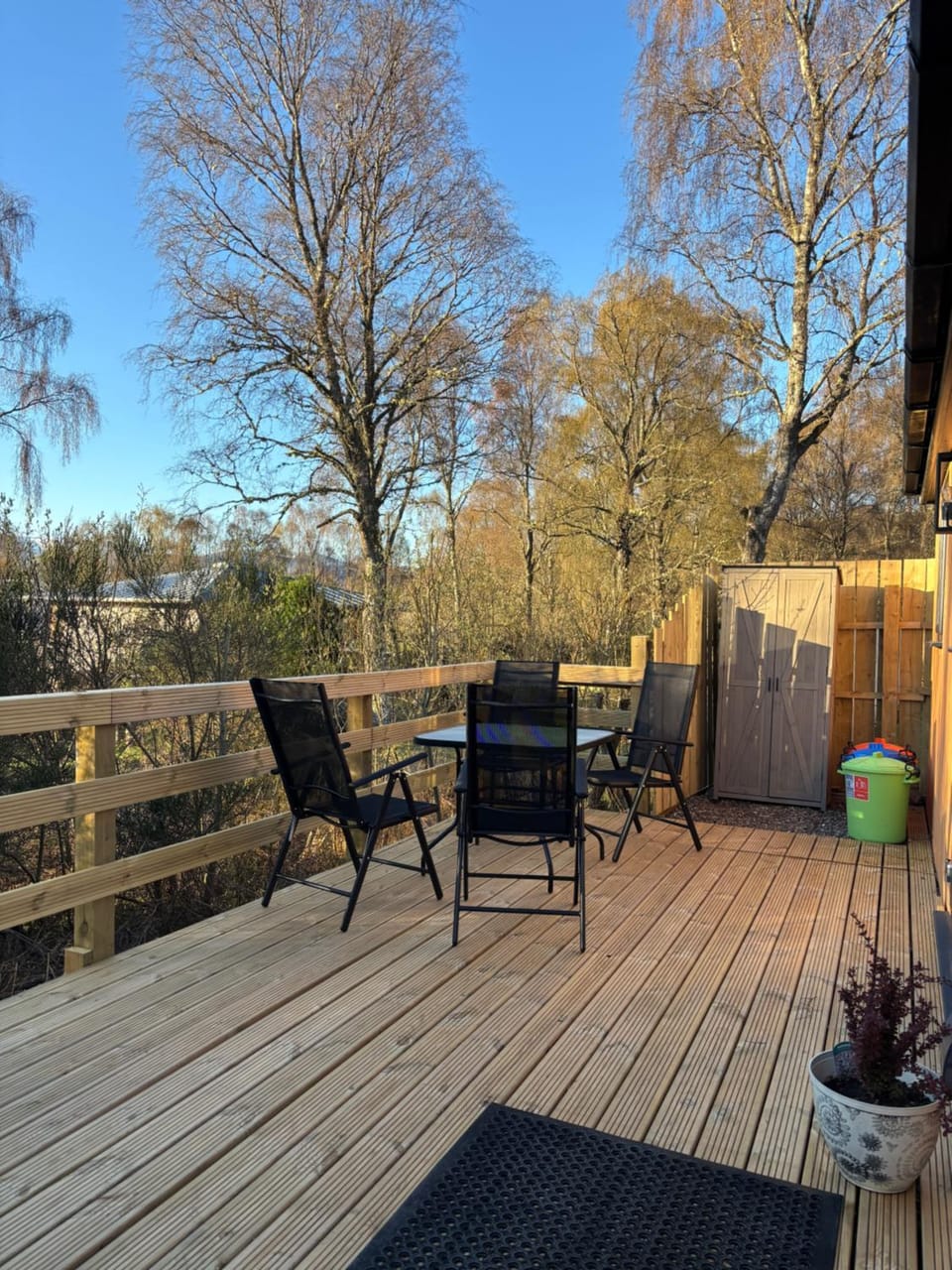 Cabin in Aviemore, dog friendly with a fire Cabin in Aviemore