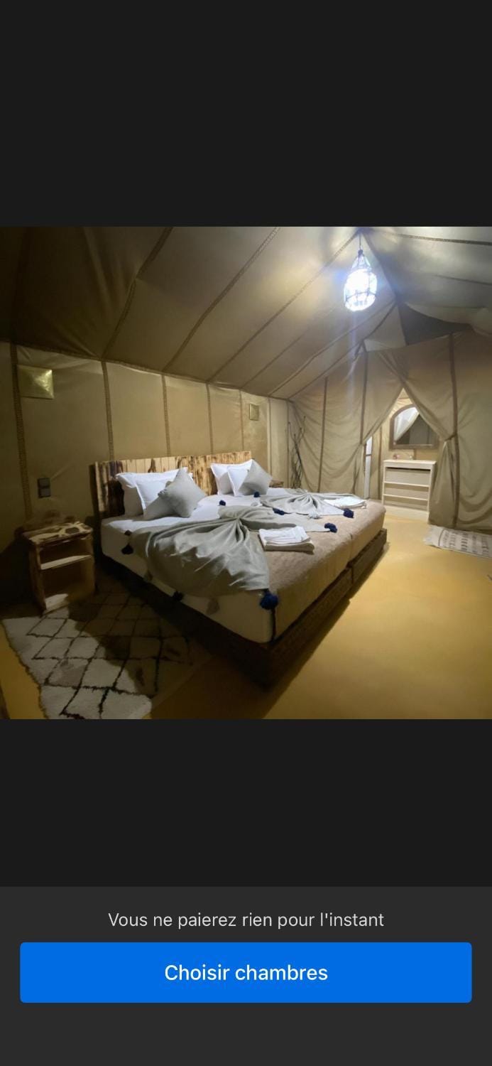 Camps du désert Bahadou Campground/ 
RV Resort in Morocco