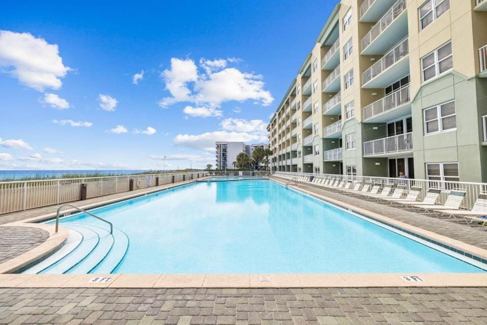 Waters Edge 413 - Gone Coastal Apartment in Okaloosa Island