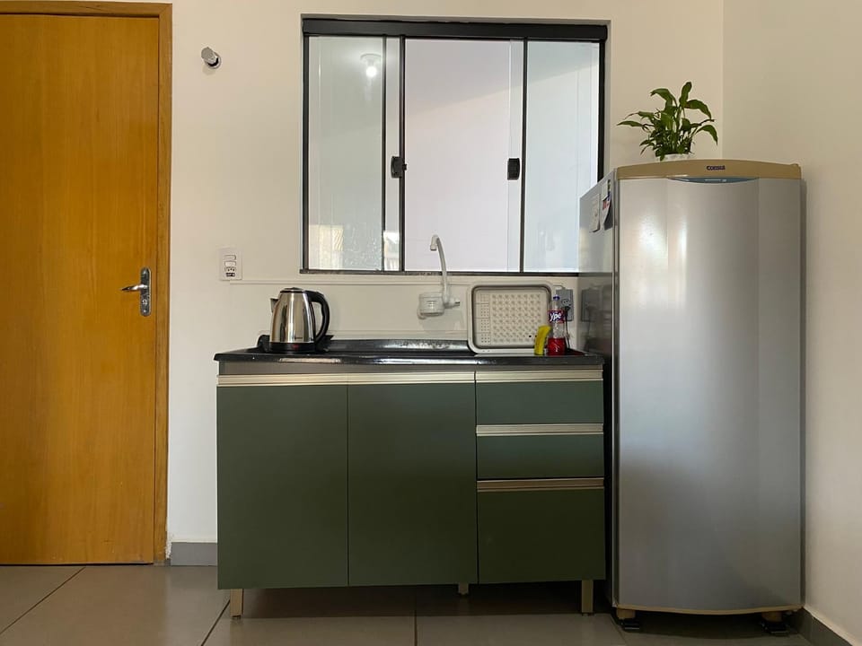 Quarto Privativo Próximo ao Shopping Família Vacation rental in State of Paraná