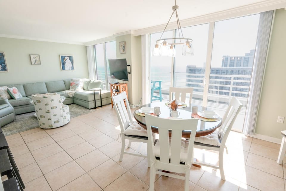 1815 North Hampton, Ocean view condo with full access!! condo Apartment in South Carolina
