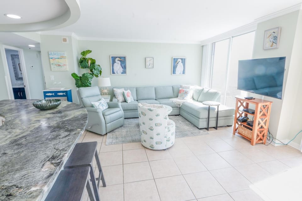 1815 North Hampton, Ocean view condo with full access!! condo Apartment in South Carolina