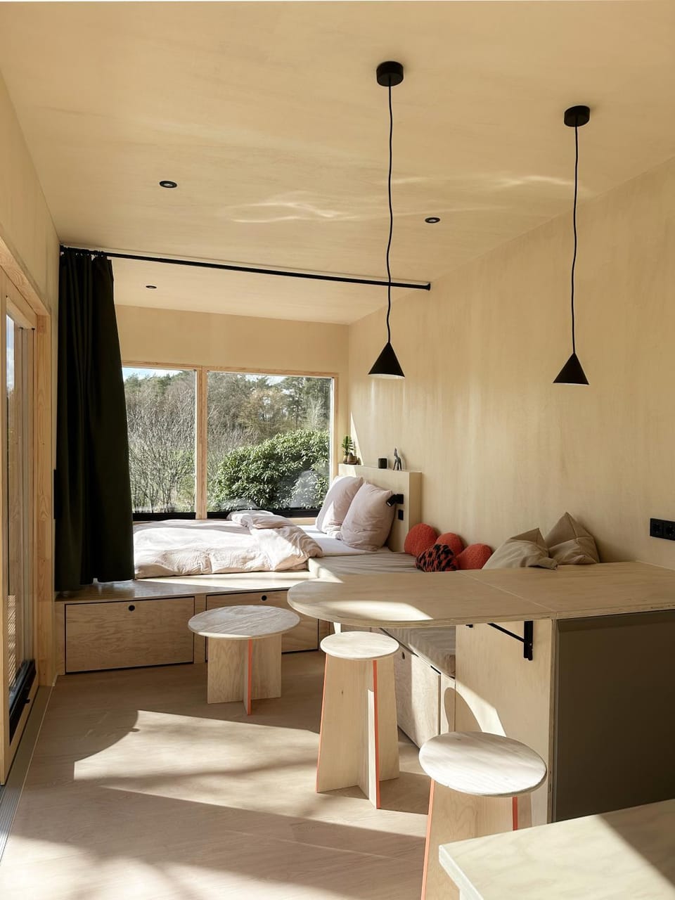 Living room, Photo of the whole room, Dining area