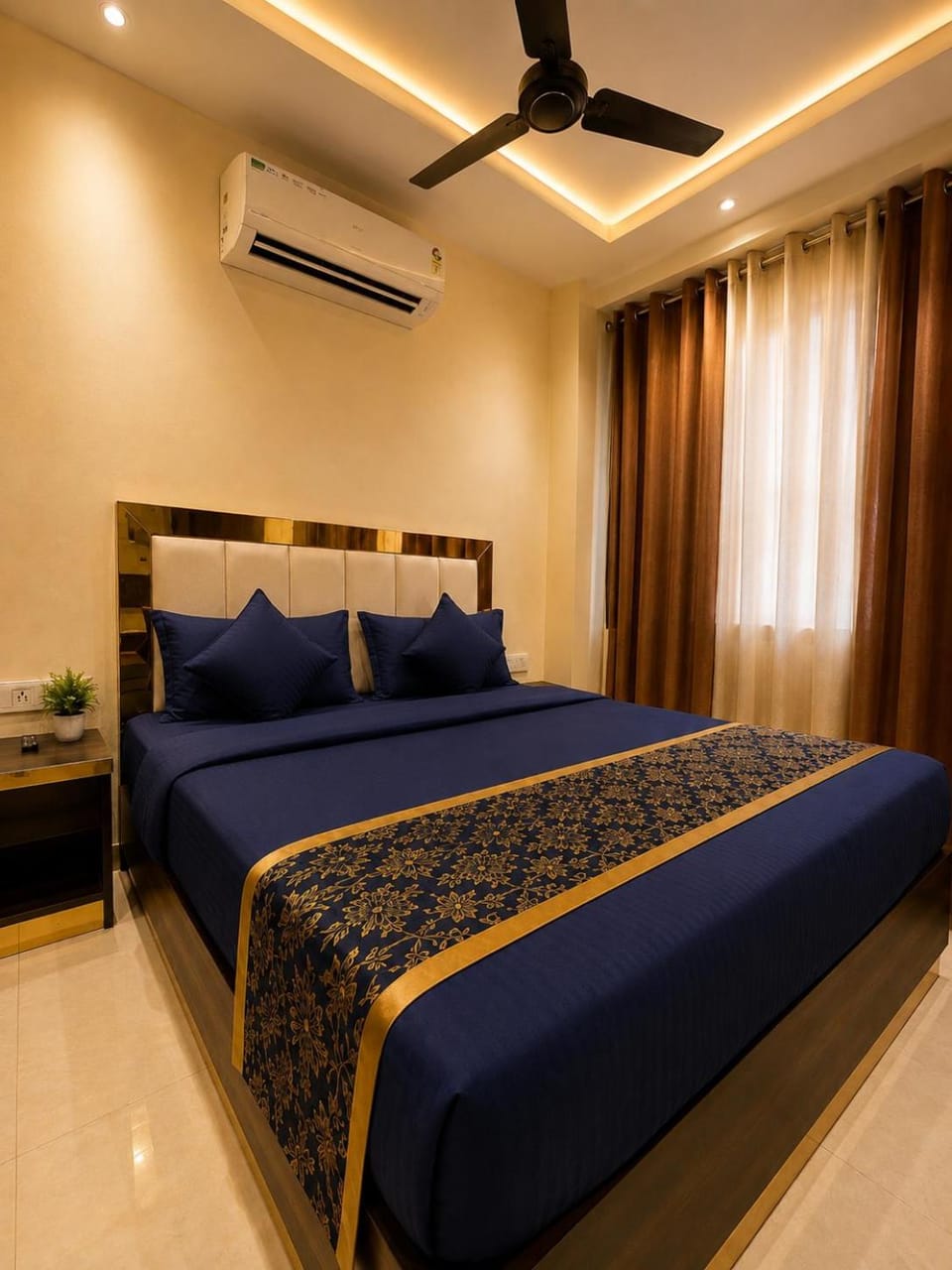 Bed, Photo of the whole room, Bedroom