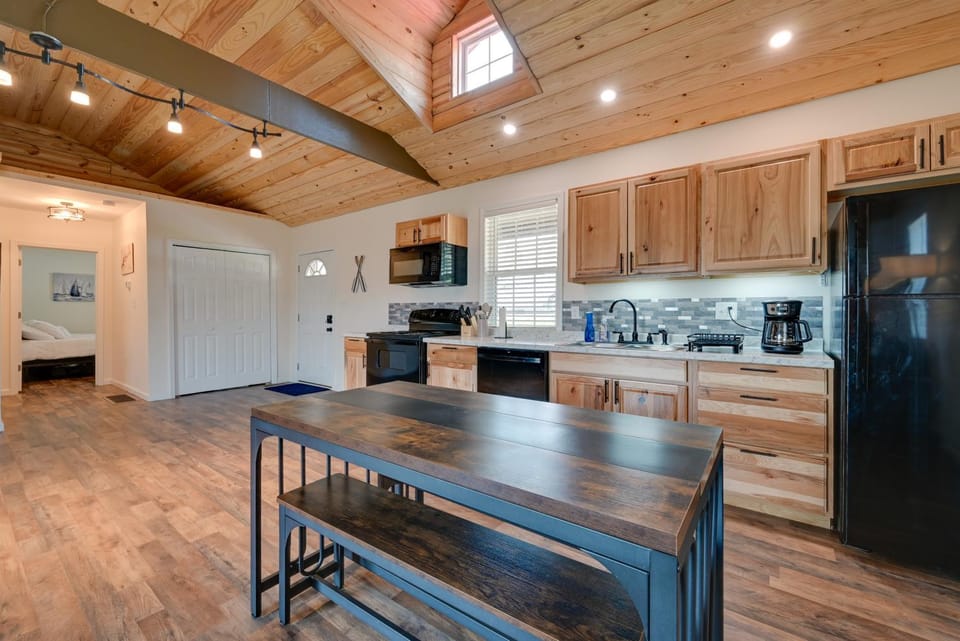 Lakeside Views! Somerset Escape 1 Mi to Boat Ramp House in Burnside