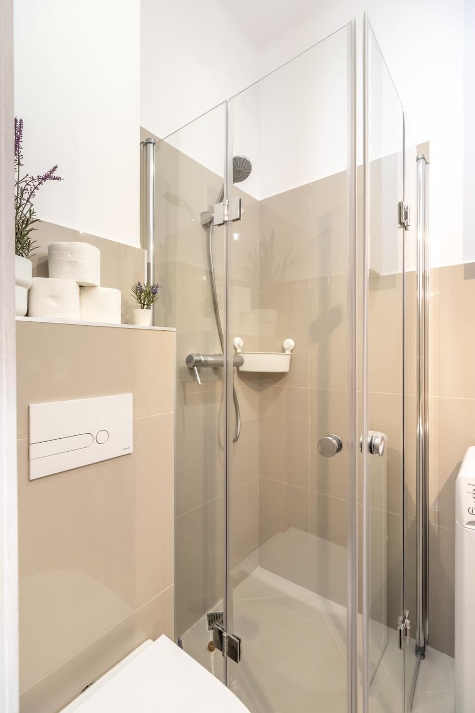 Shower, Bathroom, towels
