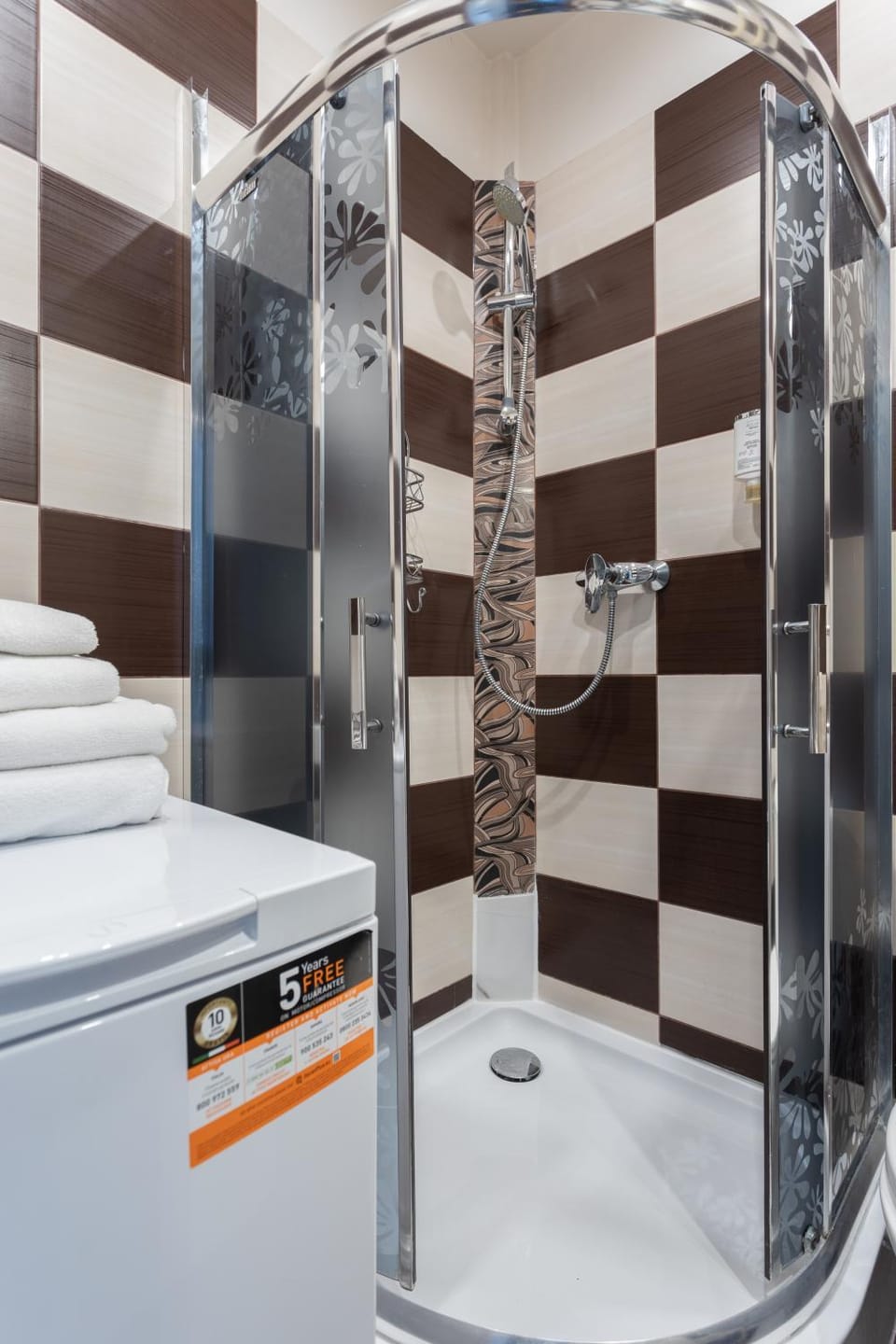 Shower, Bathroom, Bath, towels