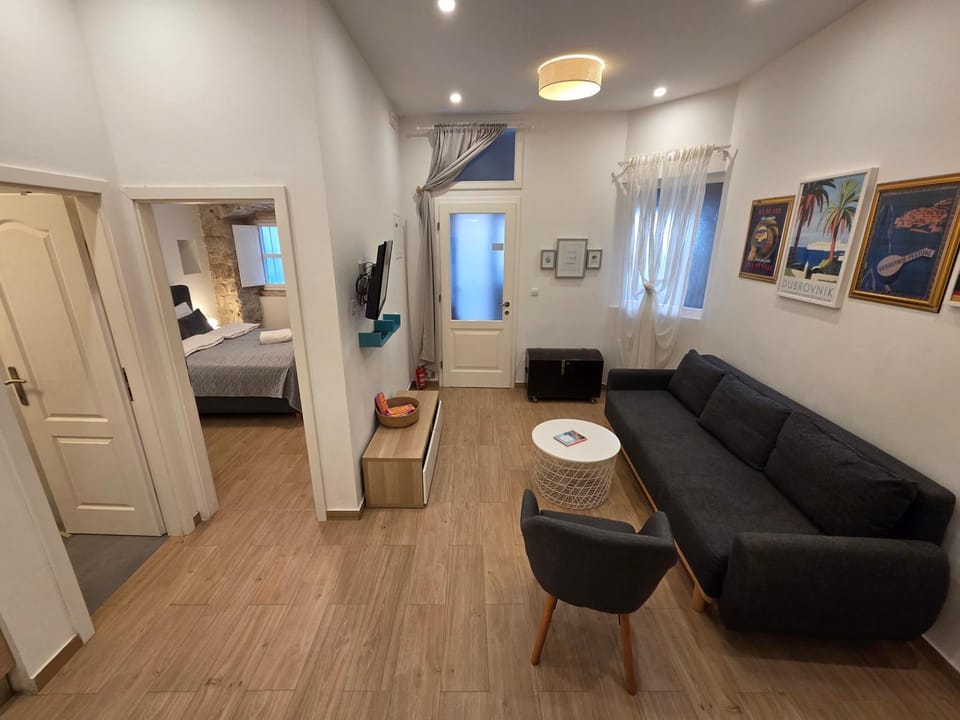 Living room, Bedroom