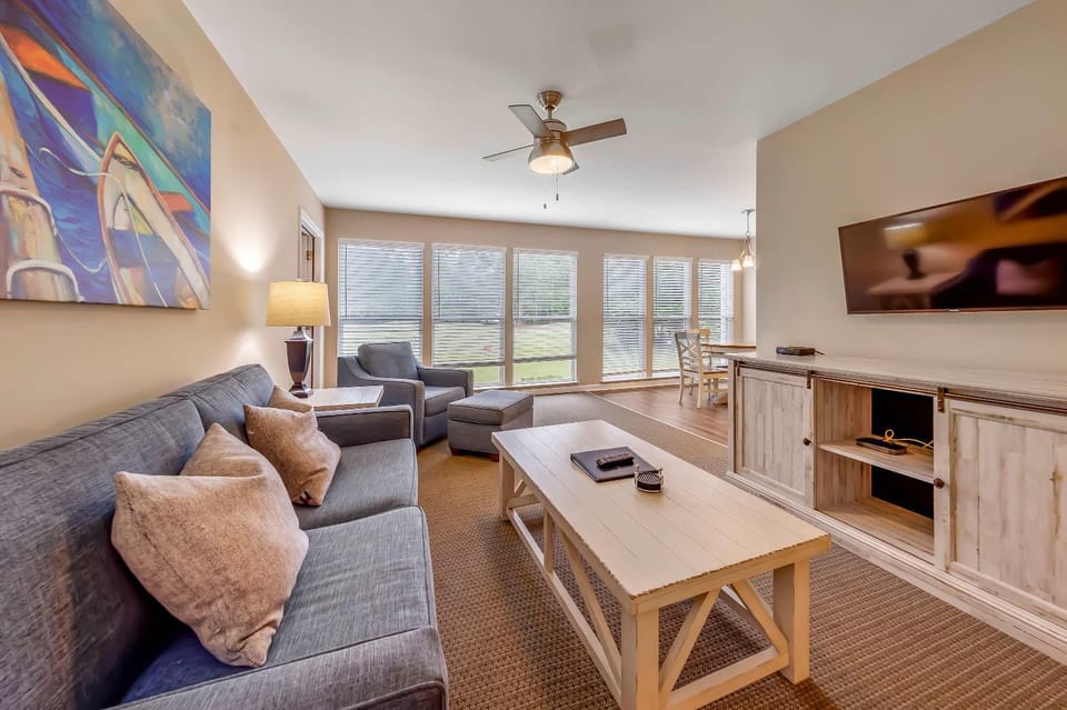 Golf Course Condo with Pools & Family Fun House in Fairfield Harbour