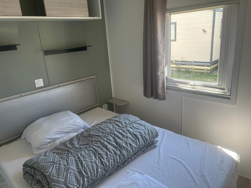 Mobil-Home Camping Saint Aygulf Plage 4Etoiles Beach&Pool Resort in Fréjus