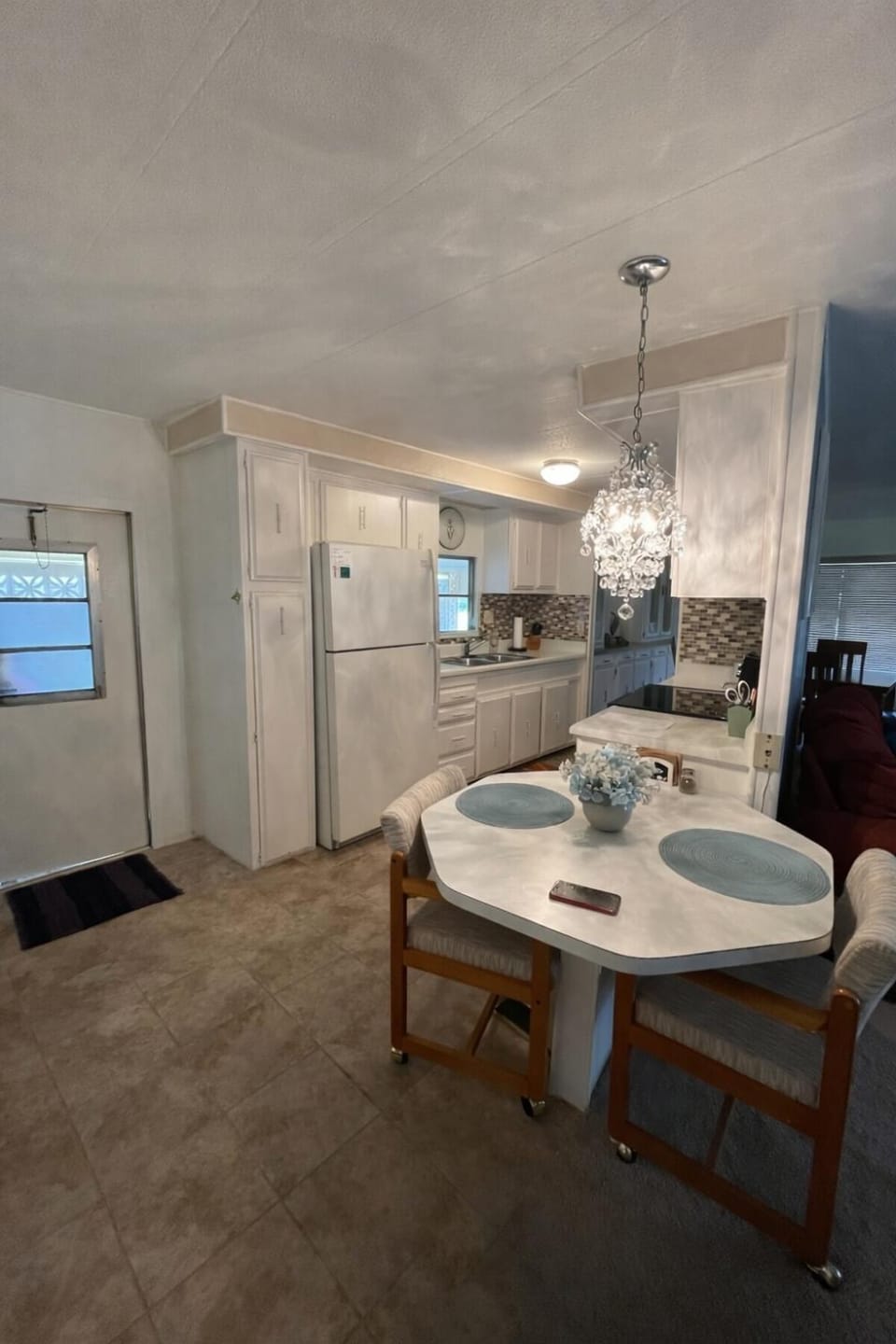 Lakefront Retreat • Patio + Grill • Pet Friendly House in Leesburg