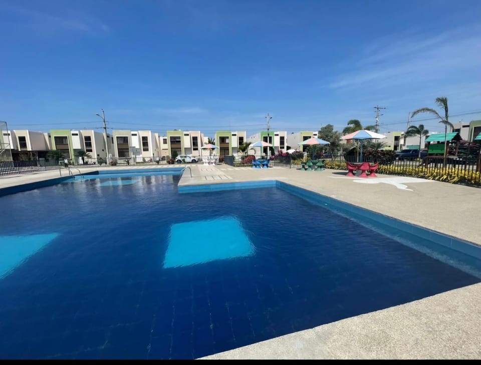 Urban Oasis Apartment in Manta