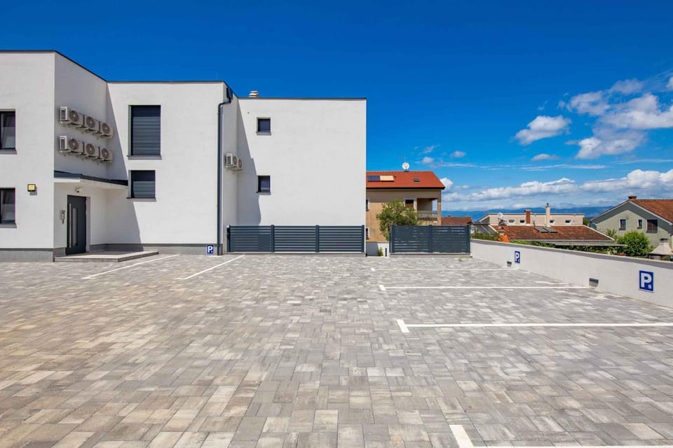 Property building, Summer