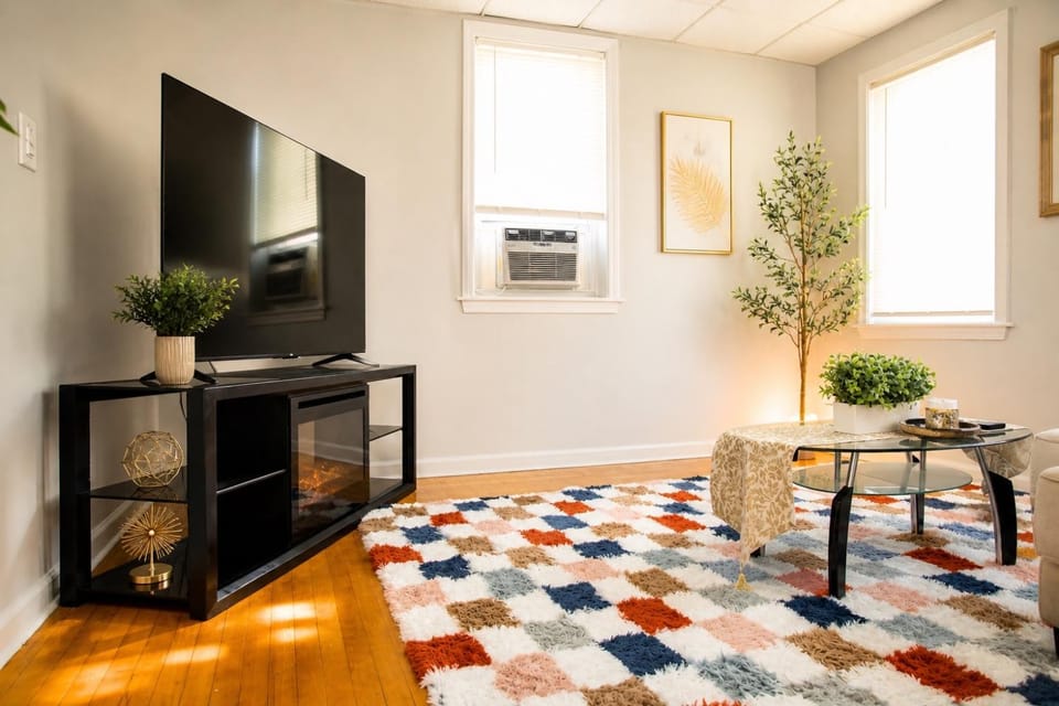Cozy Private Room #1 Urban Haven 4BR Fall River Vacation rental in Swansea