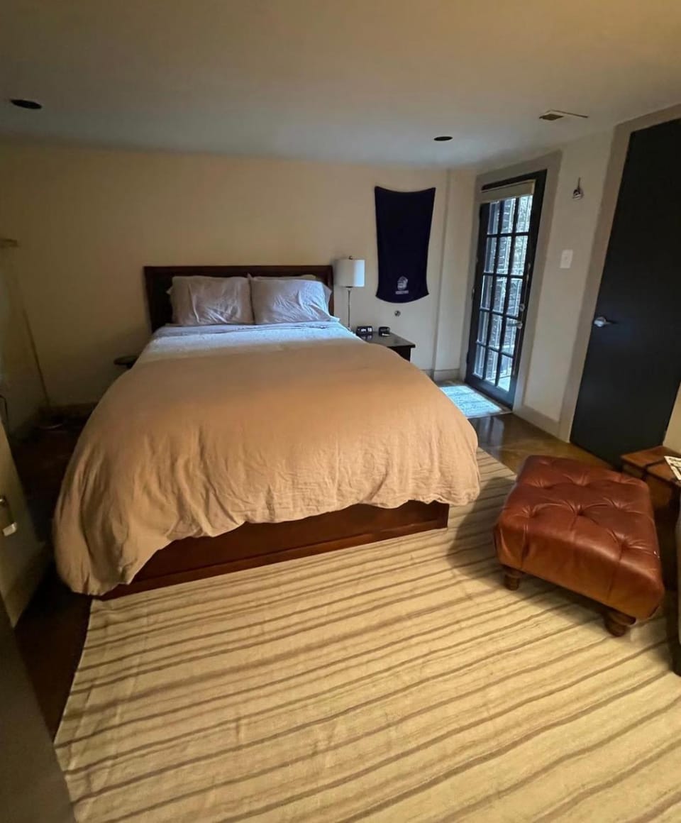 Modern 1BR Apartment in Columbia Heights Great Location Apartment in District of Columbia