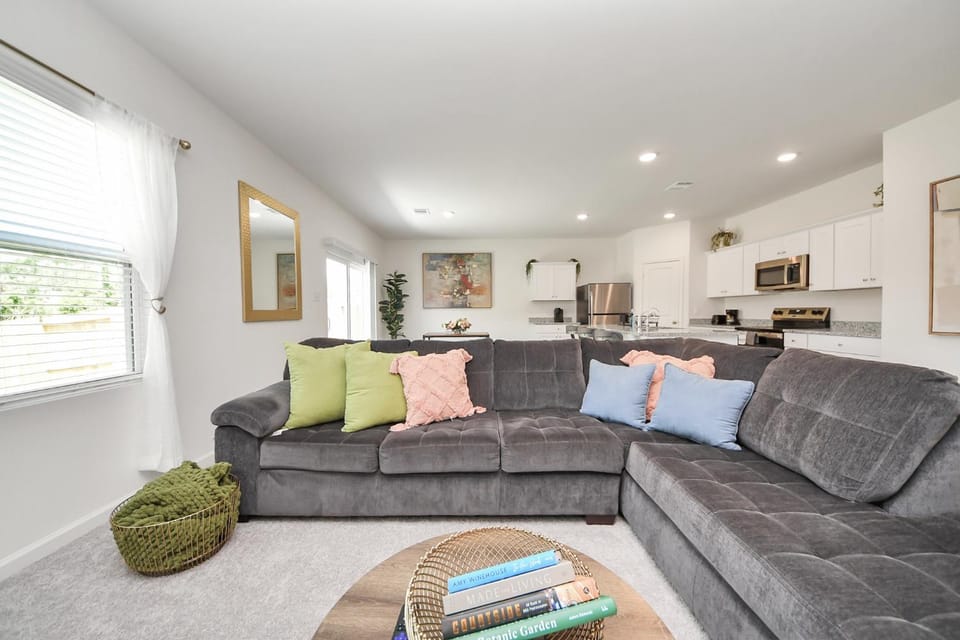 Modern Comfort, Close to Everything Vacation rental in Harris County