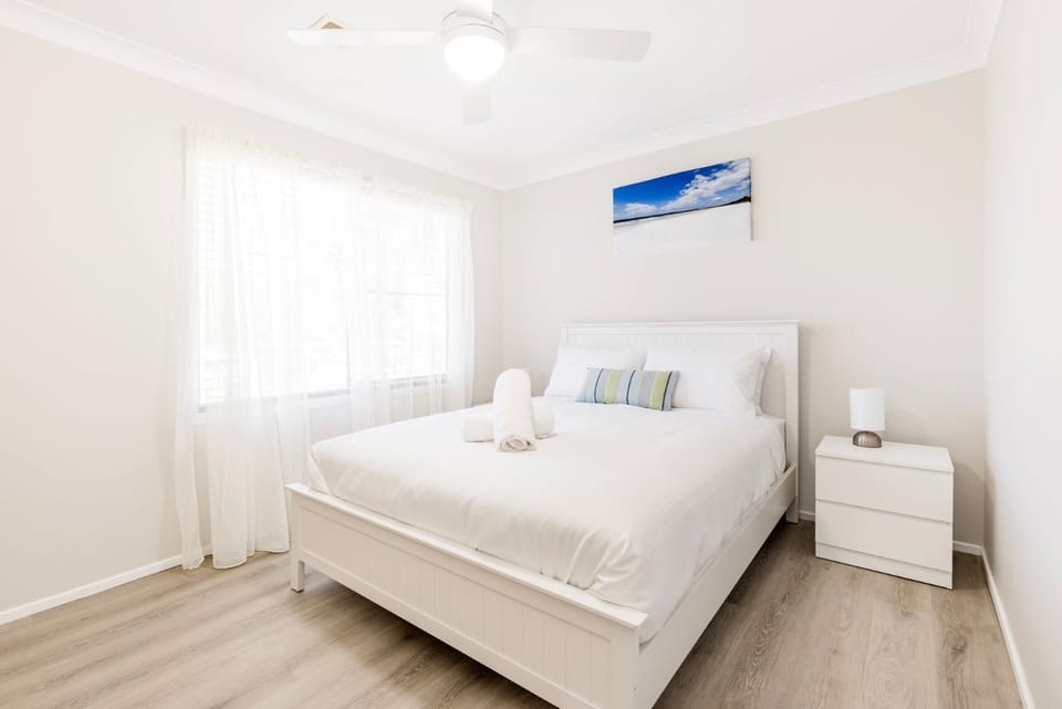 Callala On King - Pet Friendly - Swimming Pool House in Callala Bay