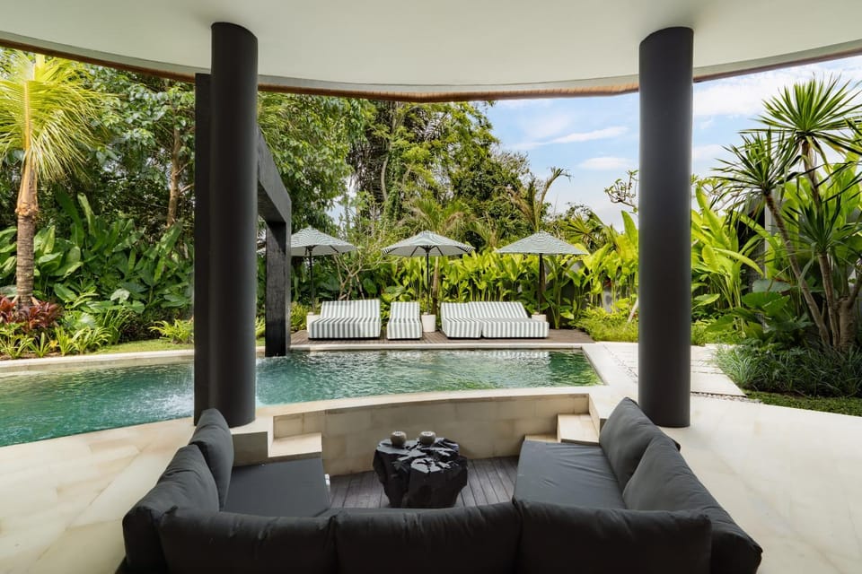 Natural landscape, Garden, Seating area, Garden view, Pool view, Swimming pool, sunbed