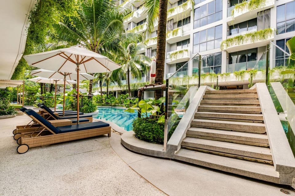 Pool view, Swimming pool, Swimming pool, sunbed