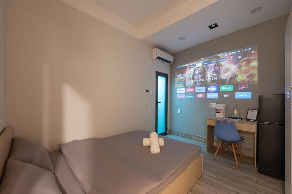 TV and multimedia, Evening entertainment