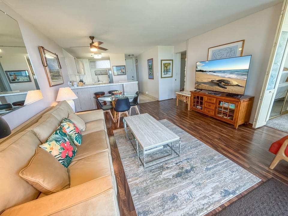 Kauhale Makai #211 Oceanfront, Pool, Hot tub, A/C, Wi-Fi, Stunning Sunsets Apartment in Kihei