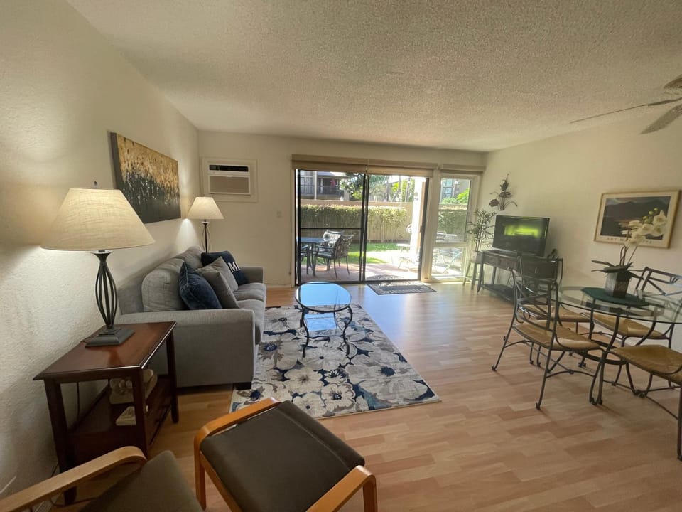 Kihei Garden Estates #E-102 Ground Floor, A/C, Steps to Pool, Great Location Apartment in Kihei