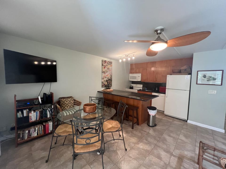 Kihei Kai Nani #12-136 Ground Floor, Garden View, across Kamaole Beach II Apartment in Wailea