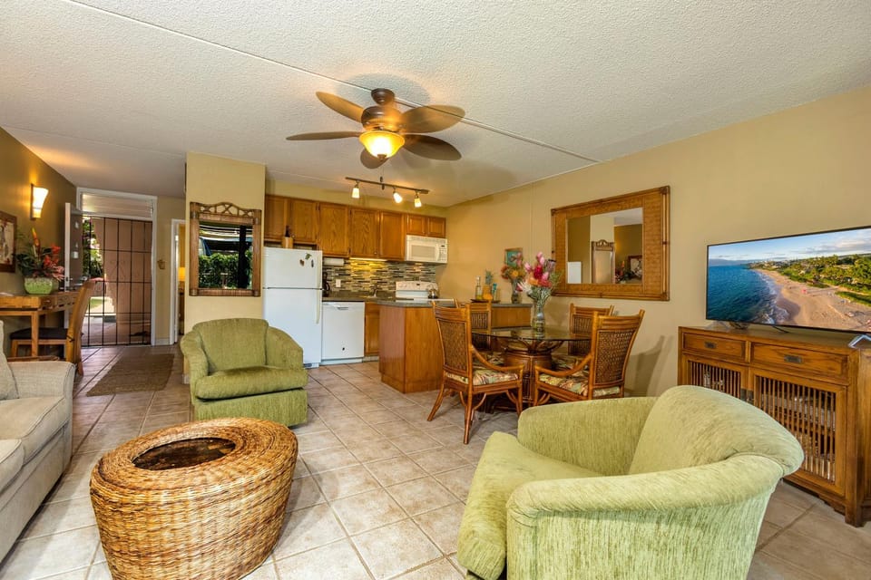 Kihei Kai Nani #3-116 Garden View, Across From The Beach, Great Rates, Wifi Apartment in Wailea
