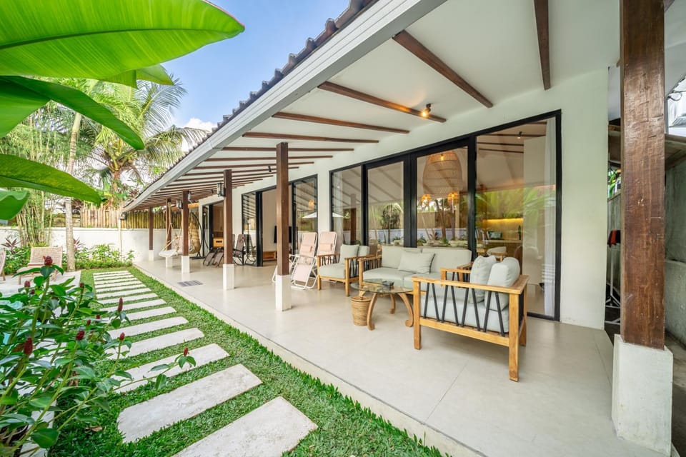 Property building, Patio, Seating area