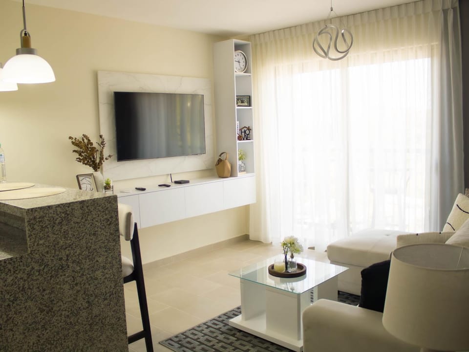 TV and multimedia, Living room, internet, air conditioner