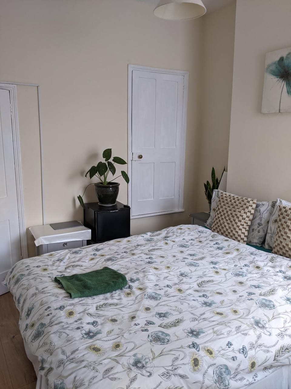 Homestay in NG5 area Bed and Breakfast in Nottingham