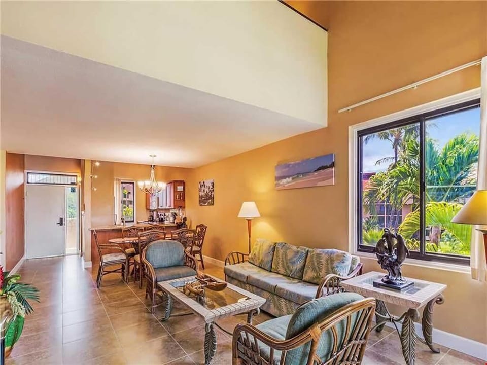 Kamaole Sands #2-401 Beautifully Renovated Suite, Family Friendly, A/C Apartment in Kamaole