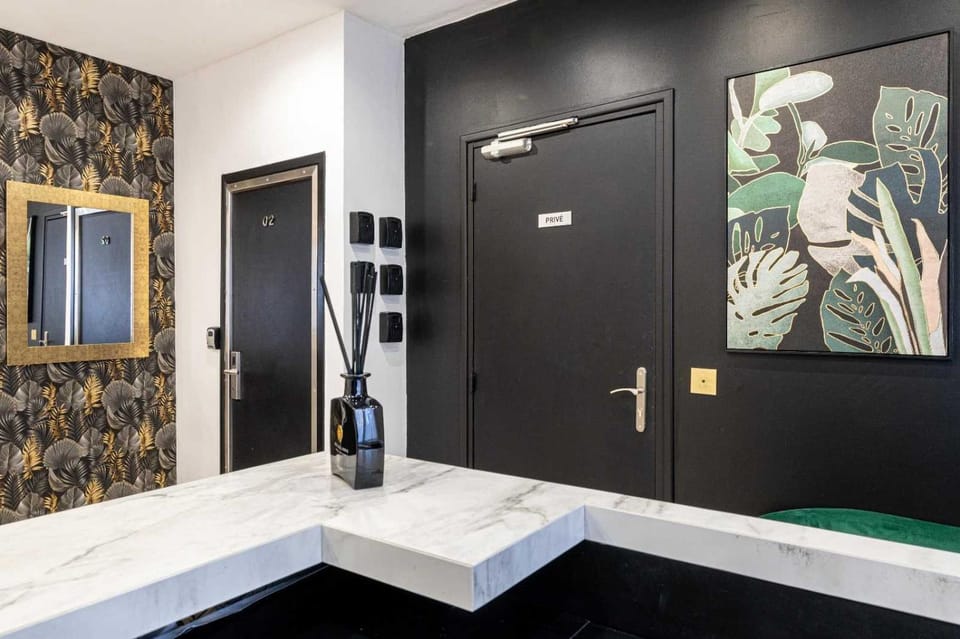 Avaton Hotel - Deluxe Room - Cannes Palais Apartment in Cannes