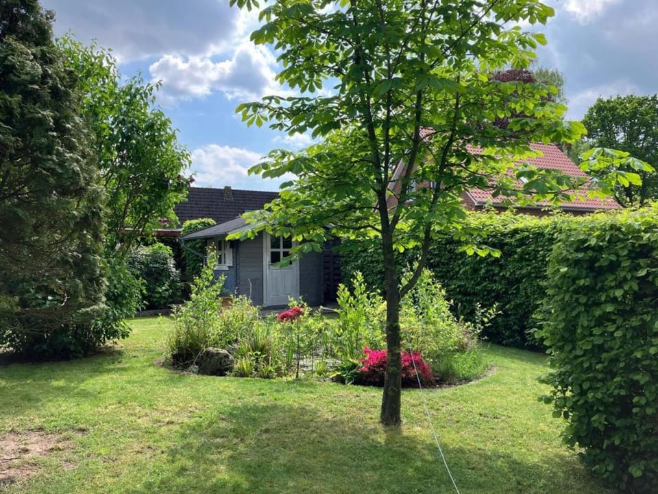 Verbringen Sie Ihren Urlaub in einem gemütlichen Nurdachhaus in Hüde am Dümmer-See House in Lower Saxony, Germany