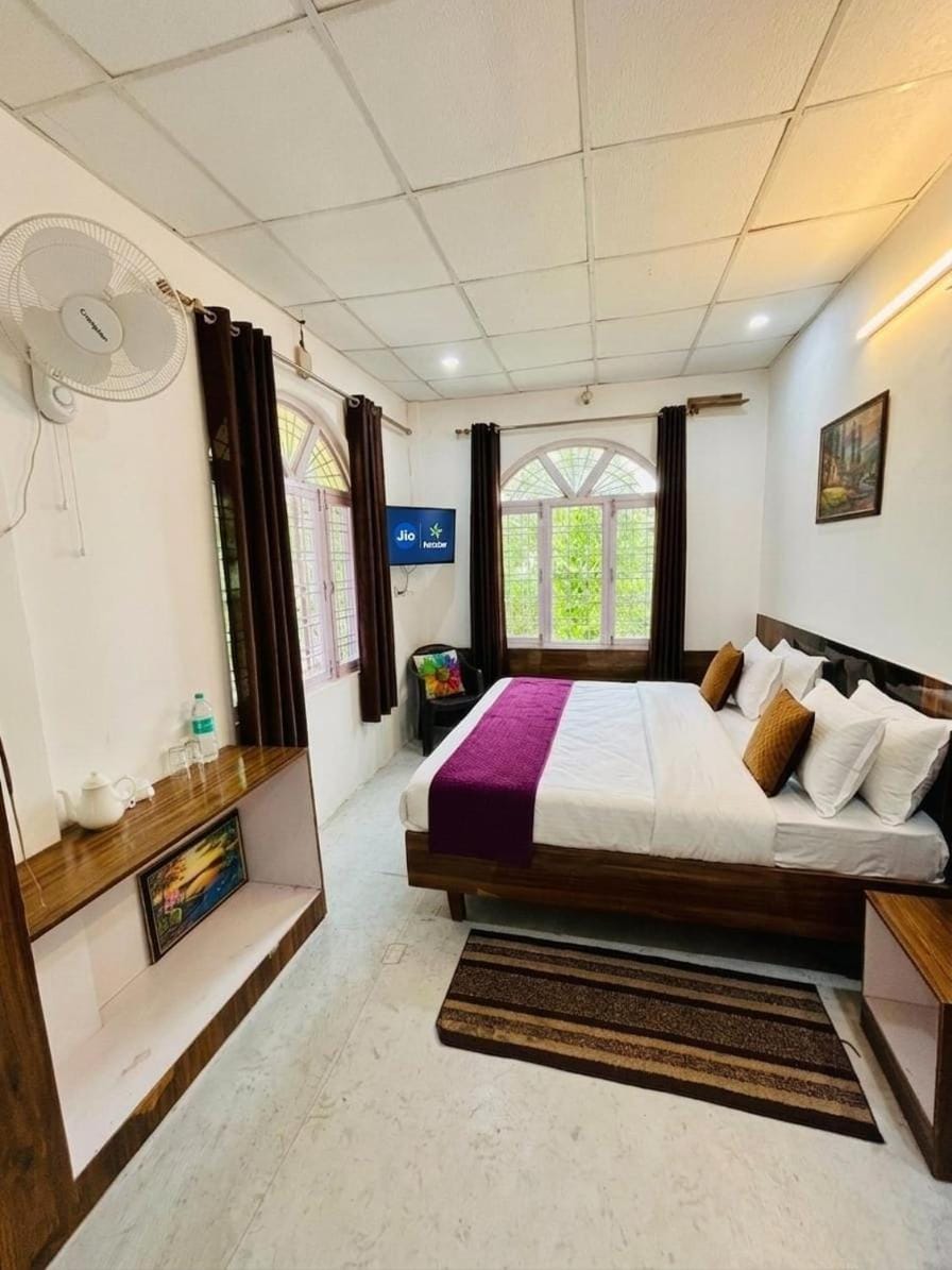 Oliva by Quercus Oak Stays Vacation rental in Uttarakhand