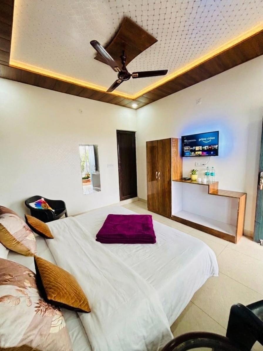Oliva by Quercus Oak Stays Vacation rental in Uttarakhand