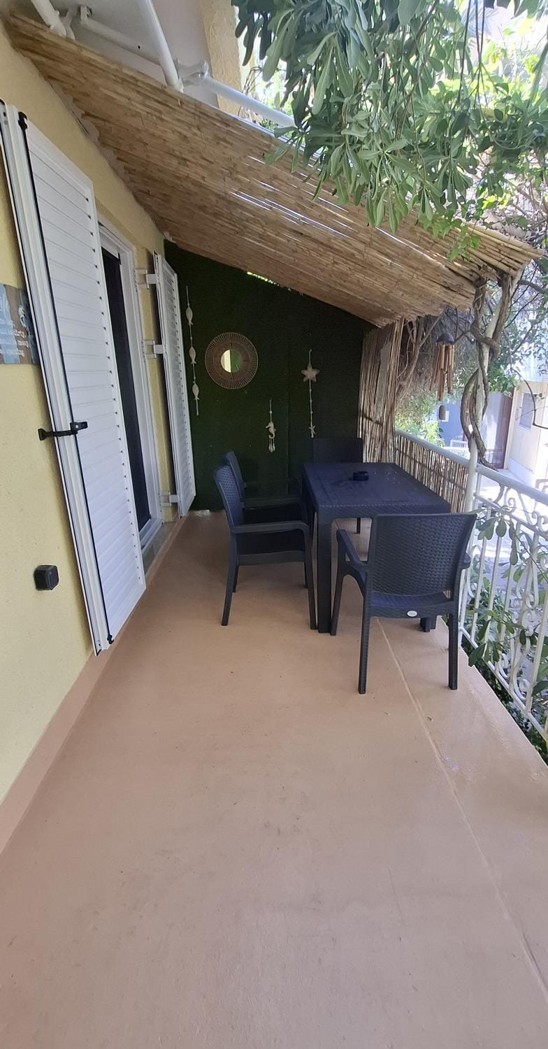 Patio, Balcony/Terrace