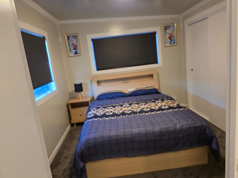 Peaceful 2BR Escape Walk to Bus Family Friendly Apartment in Christchurch