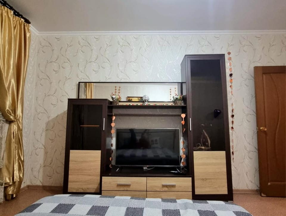 Теплая и просторная квартира рядом с набережной Apartment in Kazakhstan