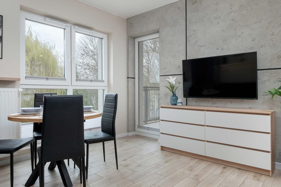 TV and multimedia, Dining area