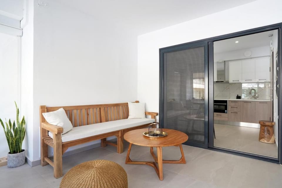 2bb Luxury Apartment I - Jacuzzi, Parking, Beach Apartment in Chania
