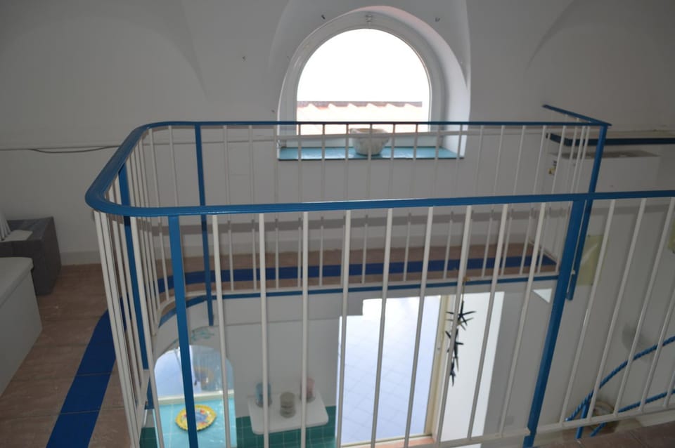 Charming Casa Delfino Blu , easy access and stunning sea views terraces Apartment in Praiano