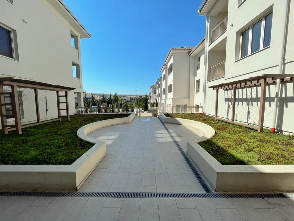 Property building, Garden