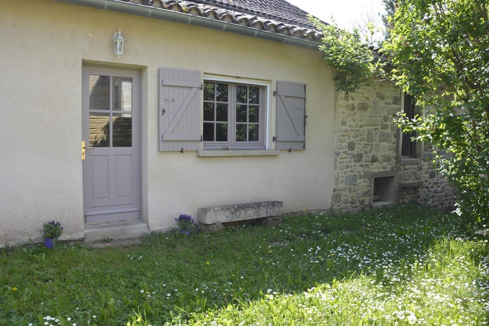 Gîte Les Lilas House in Saint-Antonin-Noble-Val