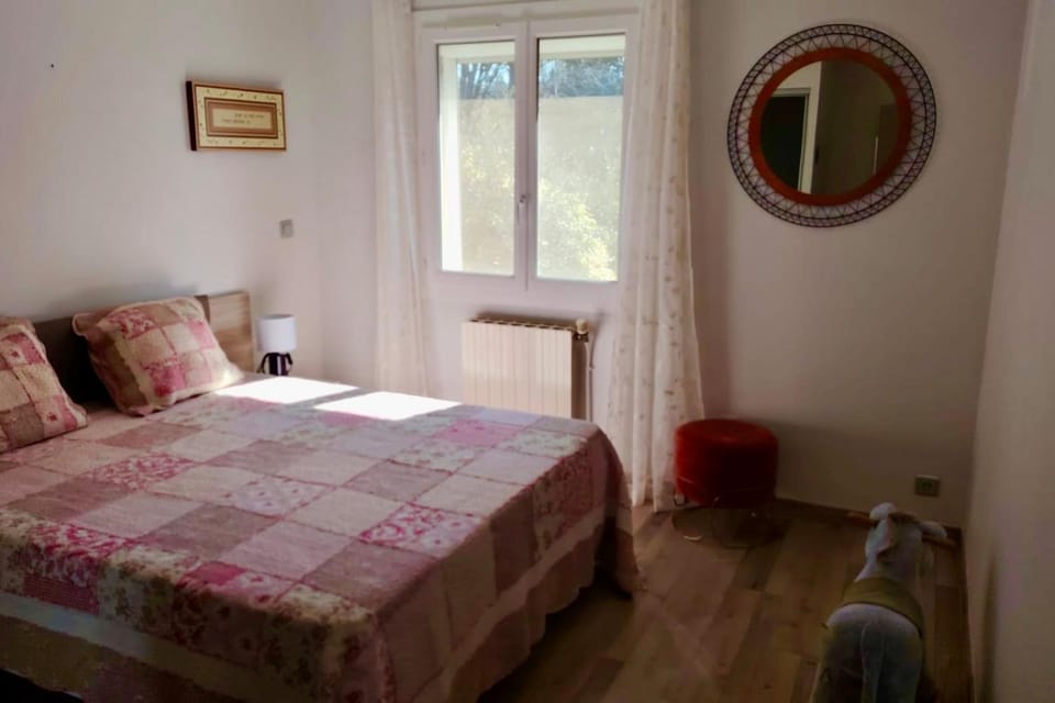 House in Rochefort with Private Pool & AC House in Rochefort-du-Gard