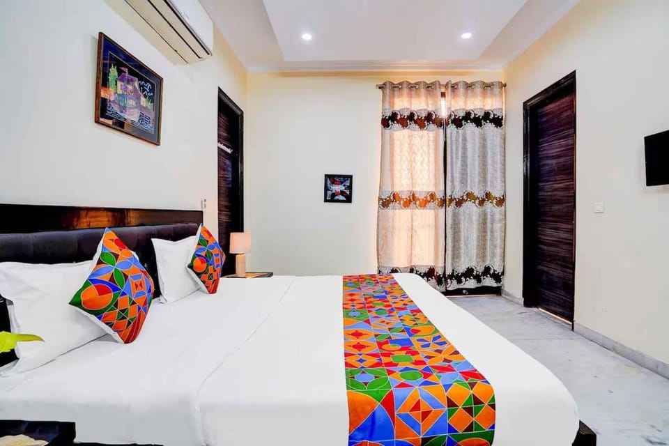Sarla Residency Hotel in Noida