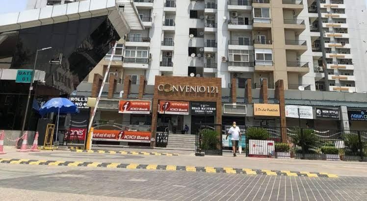 Sharma's Flat Apartment in Noida
